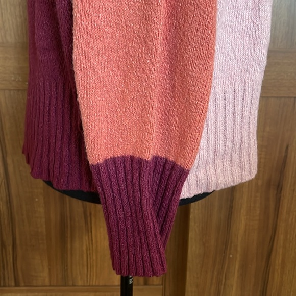 Sweater - Picture 3 of 3